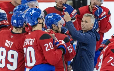 Martin St. Louis gains valuable experience leading young Canadiens