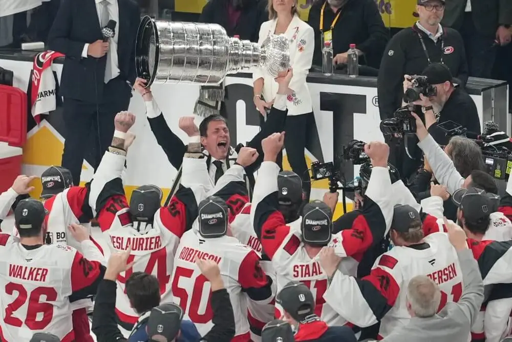 Rod Brind’Amour leads the Hurricanes to a Stanley Cup — this time from behind the bench